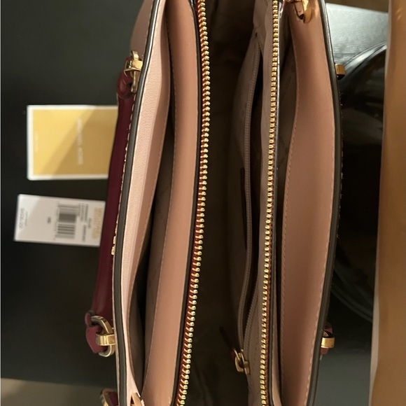 Michael Kors Lg Satchel - Picture 4 of 5